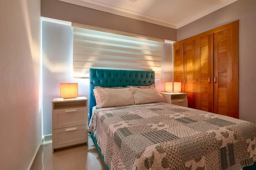 Hermoso Y Moderno Apto En Bella Vista, 9 Personas, Piscina. Santo Domingo Appartamento