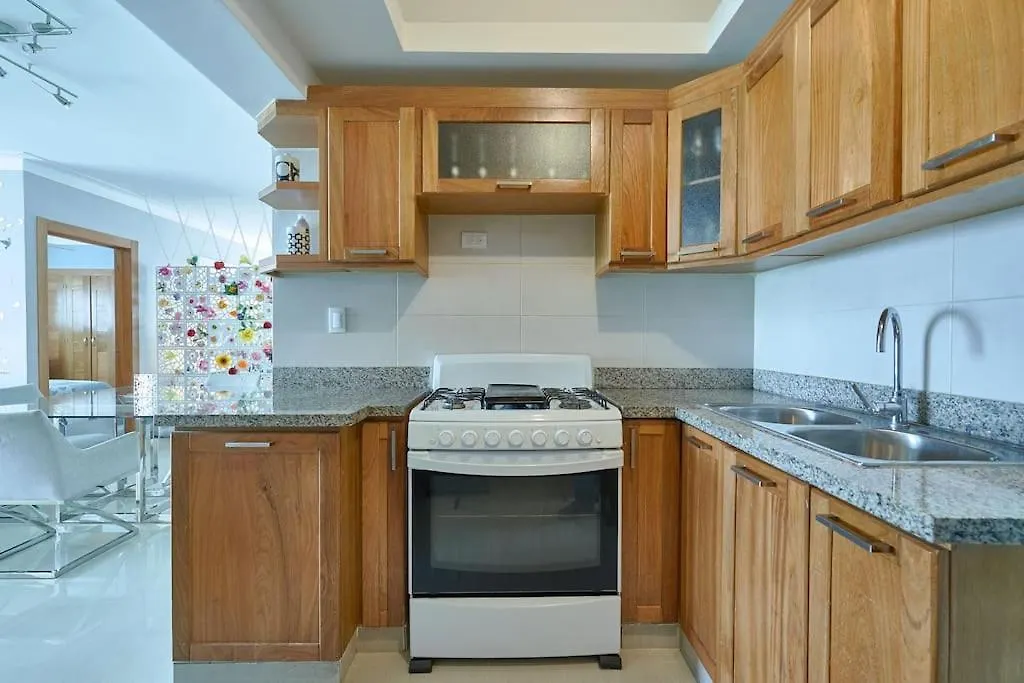 Hermoso Y Moderno Apto En Bella Vista, 9 Personas, Piscina. Santo Domingo Apartament