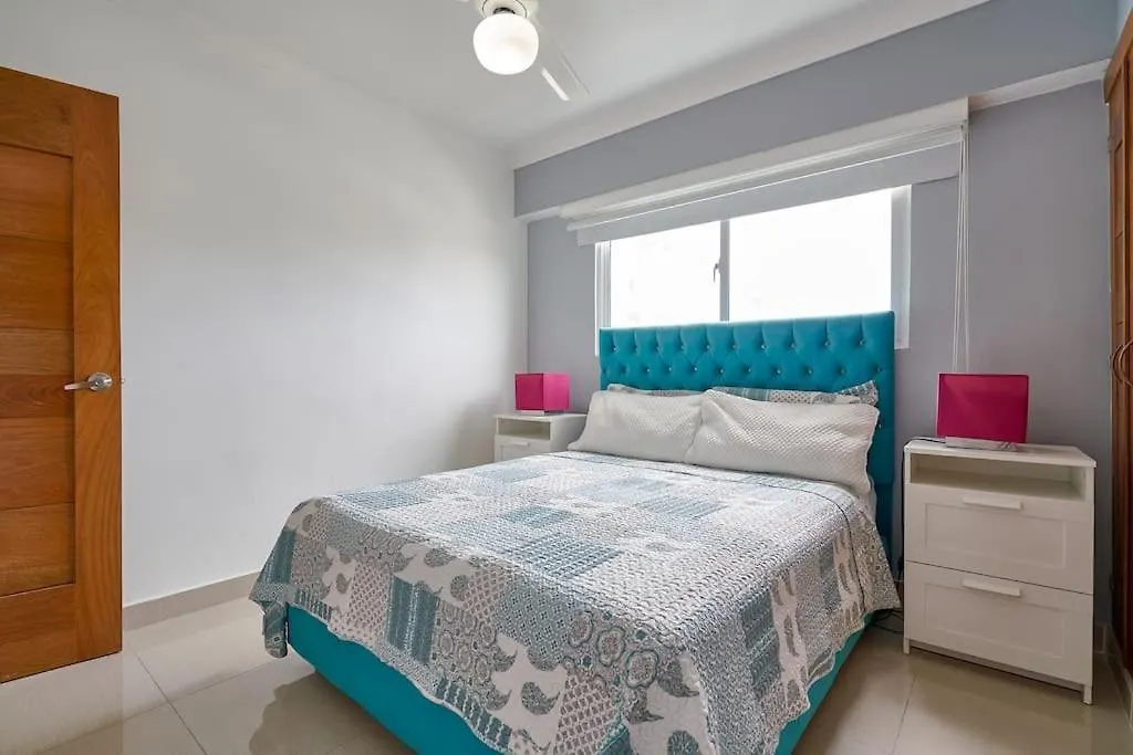 Hermoso Y Moderno Apto En Bella Vista, 9 Personas, Piscina. Santo Domingo Apartament