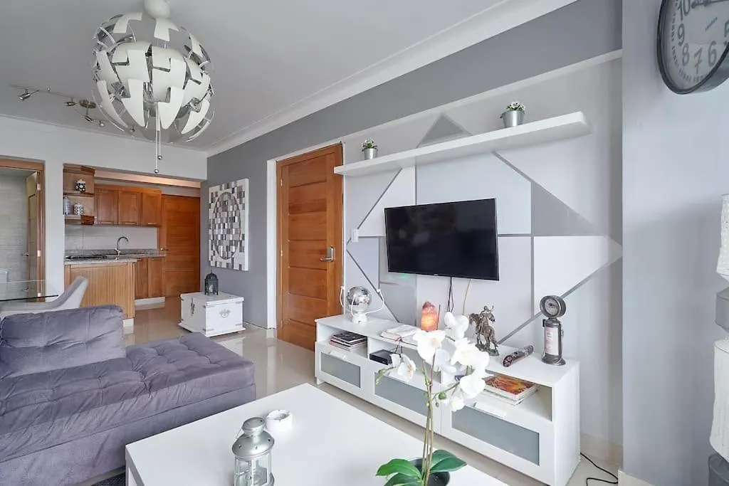 Hermoso Y Moderno Apto En Bella Vista, 9 Personas, Piscina. Santo Domingo Dominikana